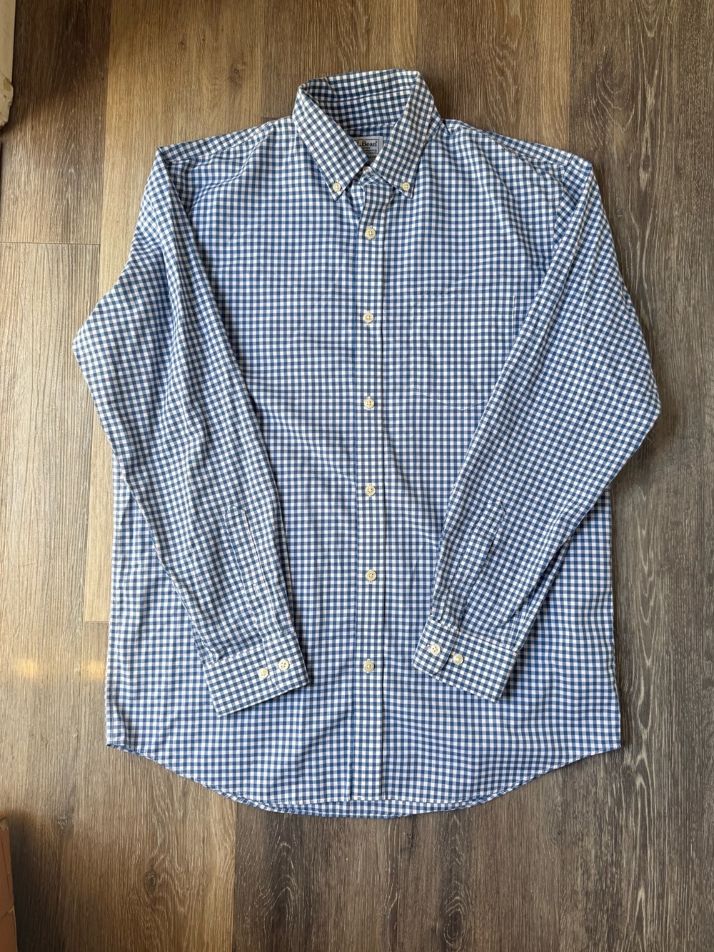 Men's LL Bean Blue Gingham Button-Down Shirt 100% Cotton Size Medium